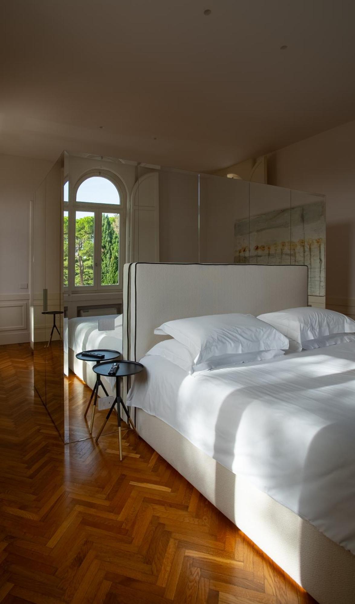 Boutique Hotel Villa Monty Banks チェゼーナ 部屋 写真