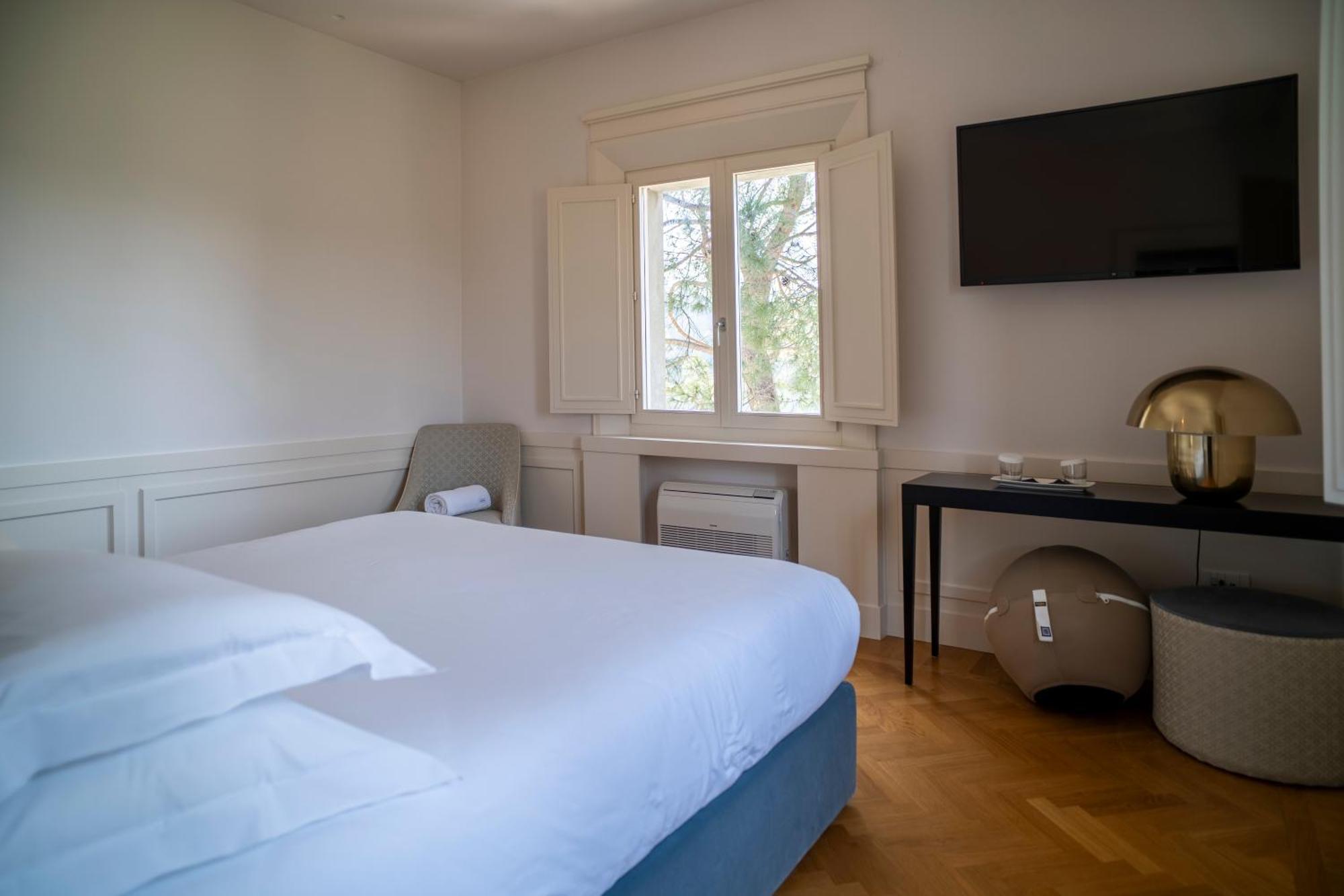 Boutique Hotel Villa Monty Banks チェゼーナ エクステリア 写真
